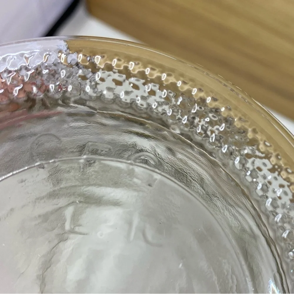 VINTAGE~NIEMAN MARCUS VASE~CLEAR~STARBURST & DAISY PATTERN~MARKINGS ON BOTTOM~G2